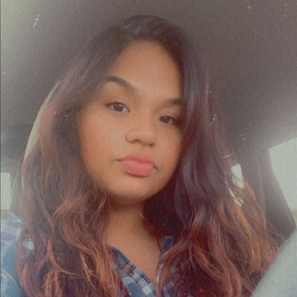 Meet your Posher, Melissa - Picture 1 of 1